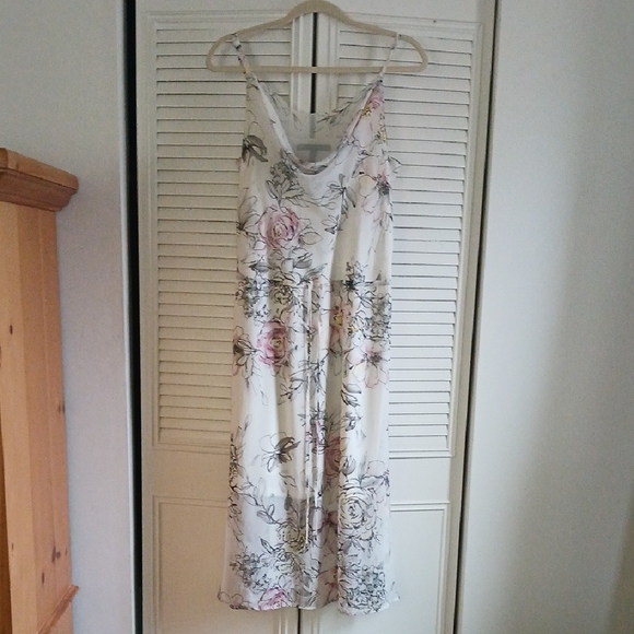 White House Black Market Dresses & Skirts - White House Black Market Floral Midi Dress - Pink and Black